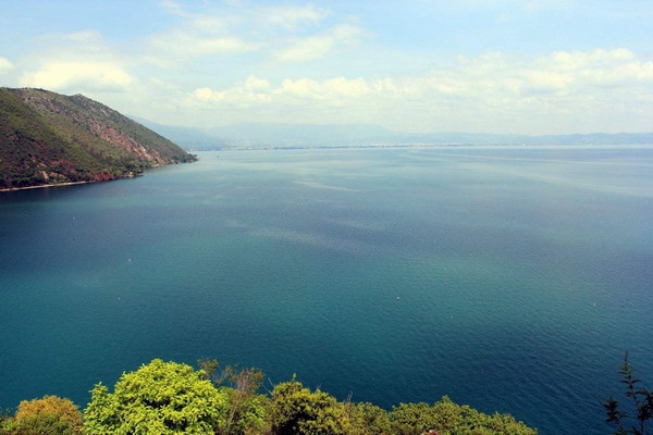 中石油天津大廈項目采用上海松夏彈簧減震器